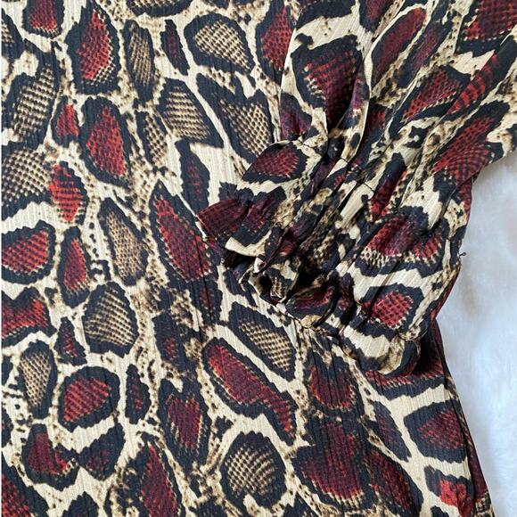 ZARA WMN'S Animal Print Shirt‎ Flowy V-neck Top Blouse S NWOT - Picture 14 of 16